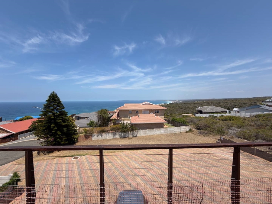 4 Bedroom Property for Sale in Dana Bay Western Cape